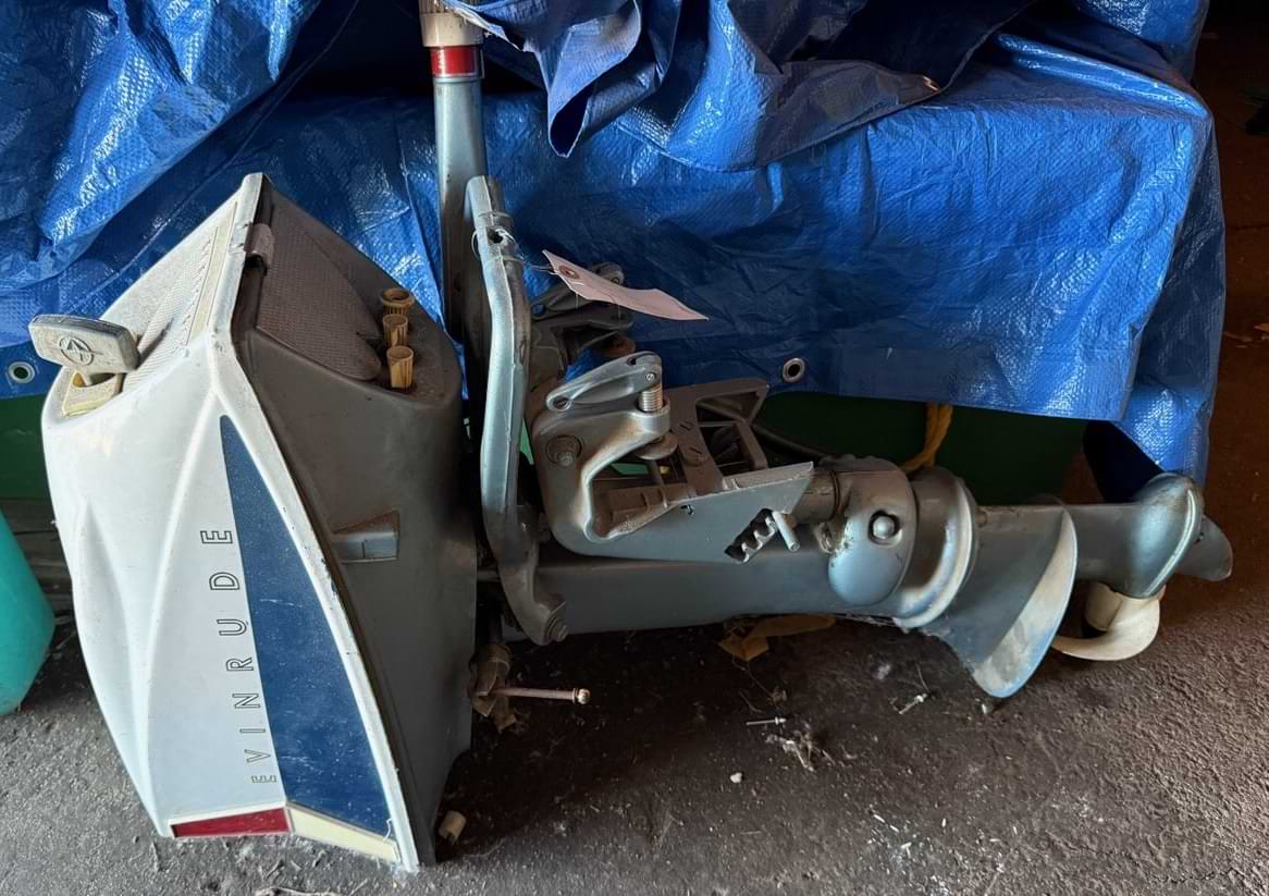 Evinrude outboard motor